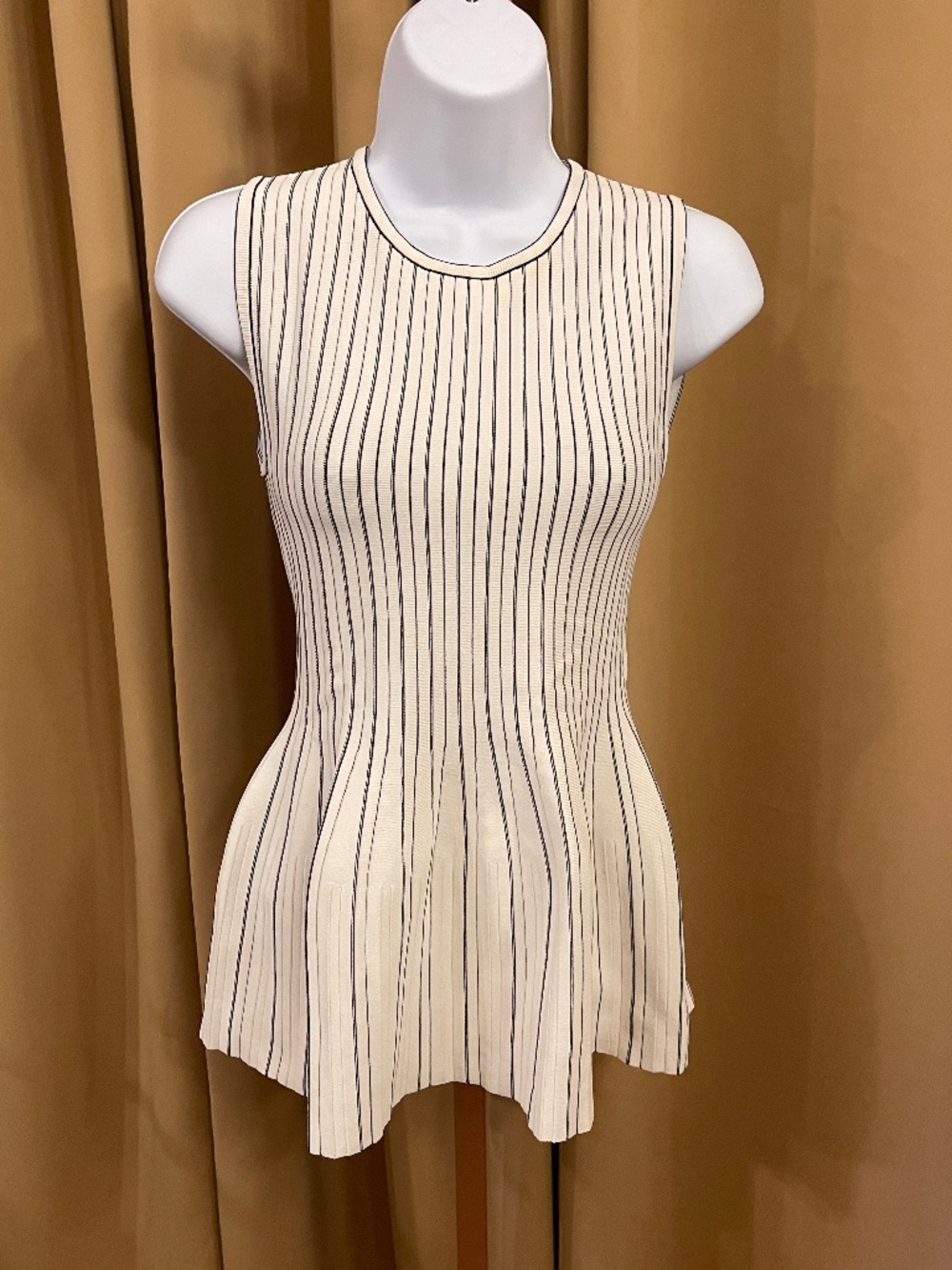 Theory White with Black Vertical Stripe Sleeveless Peplum Top Size Petite